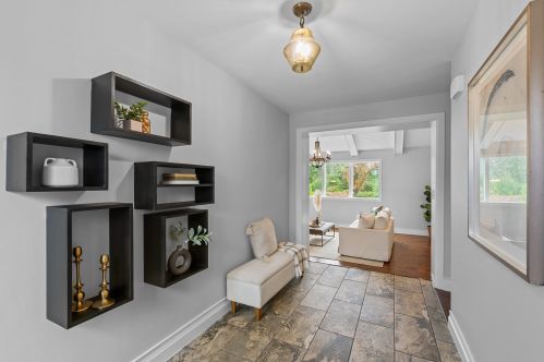 2414 Lagoon Ct, Thiensville WI  53092-5549 exterior