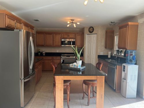 1142 Floresta Dr, Fort Pierce FL  34983-2758 exterior