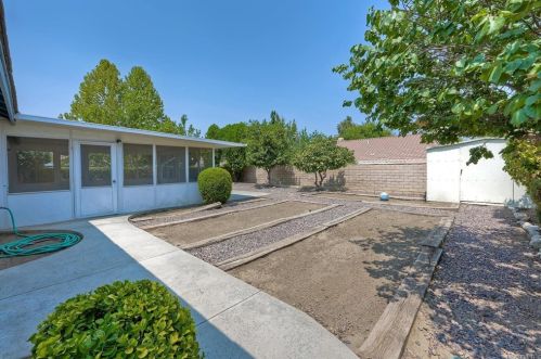 19390 White Birch Ct, Lake Elsinore CA  92530-6374 exterior