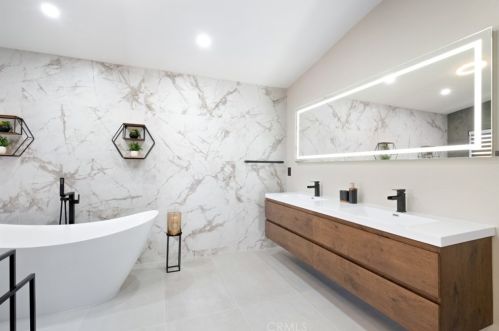 47965 Via Nice, La Quinta CA  92253-2158 exterior