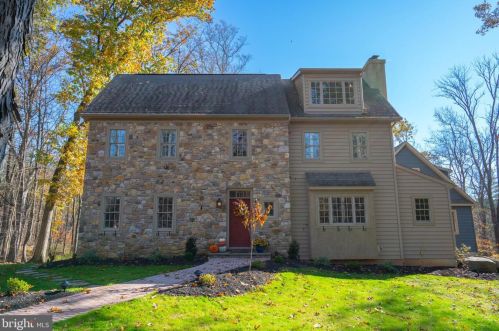 828 Eichele Rd, Perkiomenville, PA 18074-9510