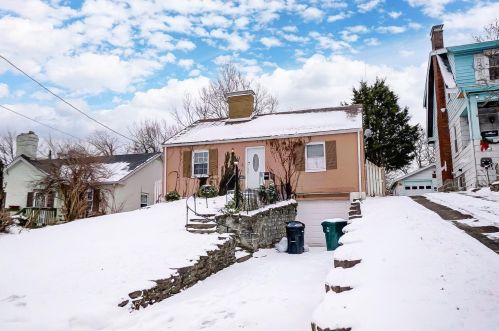 2933 Feltz Ave, Cincinnati OH  45211-4923 exterior