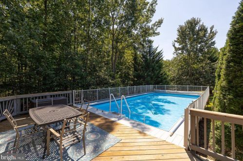4015 Mountain View Ct, Locust Grove, VA 22508-2233