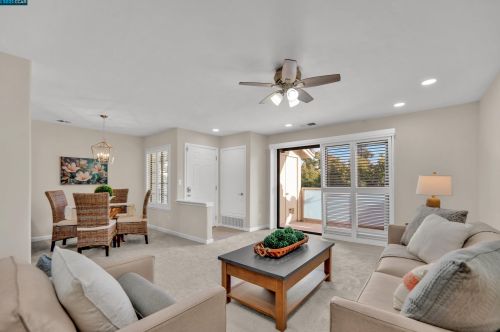 3043 Fostoria Cir, Danville CA  94526-5562 exterior