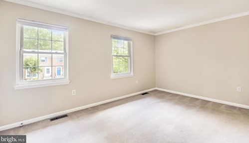7702 Trevino Ln, Falls Church VA  22043-3507 exterior