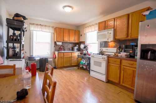 503 Grand Ave, Rahway NJ 07065-3418 exterior