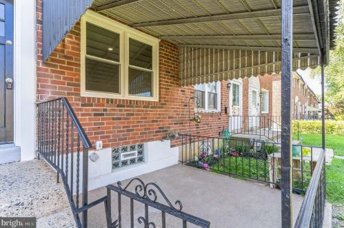 1052 Academy Ave, Manor PA  19036-1214 exterior