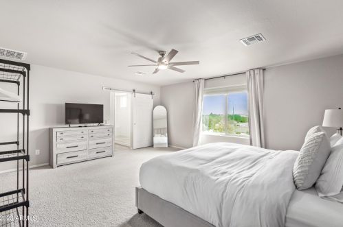 4009 79th Dr, Phoenix AZ  85043-3502 exterior