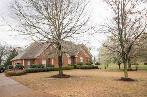 130 Westwind Dr, Medina, TN 38355-8774