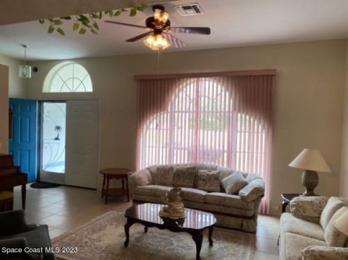 882 Majestic Ave, Sebastian FL  32958-6014 exterior