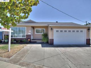 337 Ambrose Ct, Hayward, CA 94544-2318