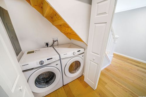 93 Coates Ave, Holbrook NY  11741-2432 exterior