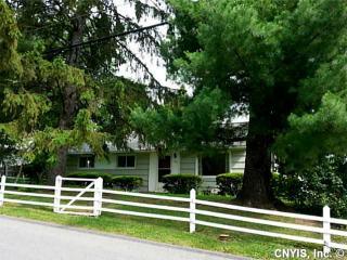 401 Hunt Dr, Fville NY  13066-1257 exterior