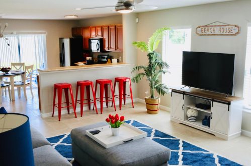 119 7th St, Delray Beach, FL 33444-3921