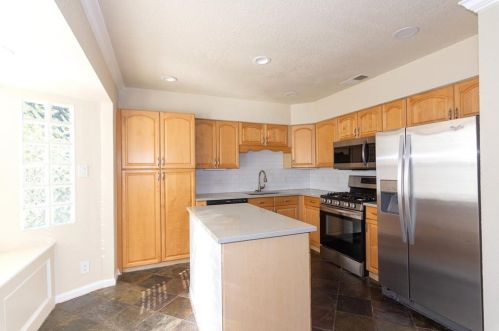 7005 Burnell Dr, Austin TX  78723-1603 exterior