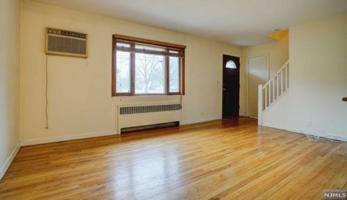 479 Berkshire Rd, Ridgewood NJ  07450-5533 exterior