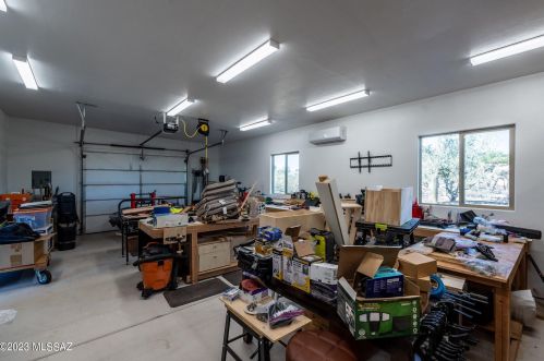 4358 Lambert Ln, Tucson AZ  85742-9084 exterior