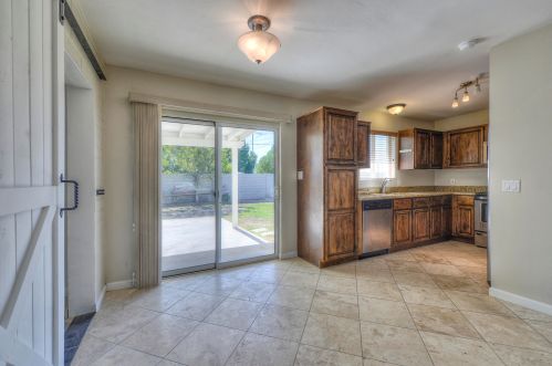 6725 2nd St, Scottsdale, AZ 85251-5211