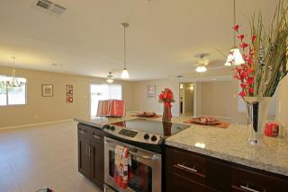 4731 Paradise Dr, Glendale, AZ 85304-2934