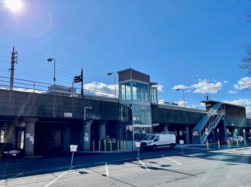 53 Webster St, Floral Park NY  11001-3609 exterior