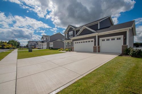 12418 Woodmar Pl, Cedar Lake, IN 46303-8944