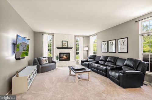 12020 Morningstar Pl, Lovettsville VA  20180-1925 exterior