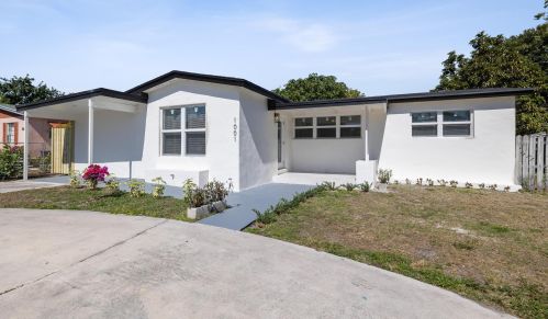 1001 Almeria Rd, West Palm Beach, FL 33405-1105
