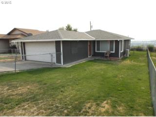 821 10th St, Cayuse OR  97801-2827 exterior