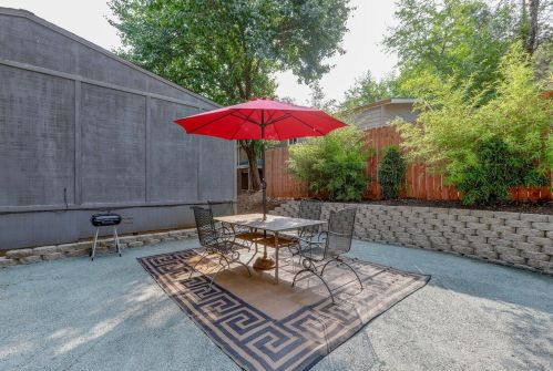 11211 Sierra Cir, Lake Wildwood CA  95946-8603 exterior