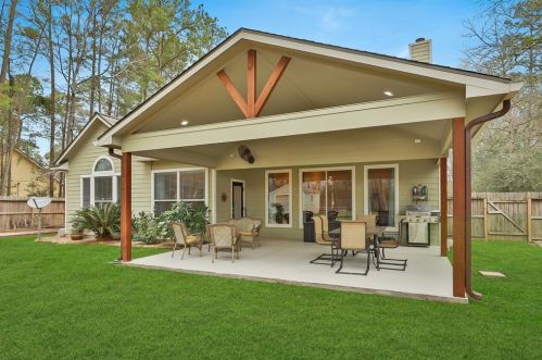 22803 Rainfern Dr, Magnolia, TX 77355-6258