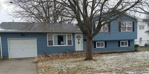 515 10th Pl, Shaffton IA  52730-1525 exterior