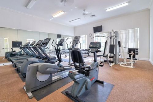 8264 Key Royal Cir, Naples FL  34119-6810 exterior