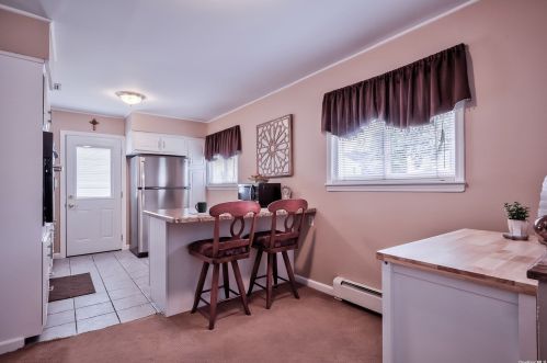 101 Cedar St, Hicksville NY  11801-3242 exterior