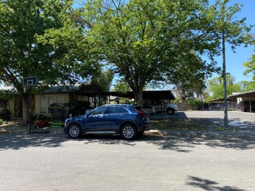1405 Yarmouth Dr, Modesto, CA 95350-4680