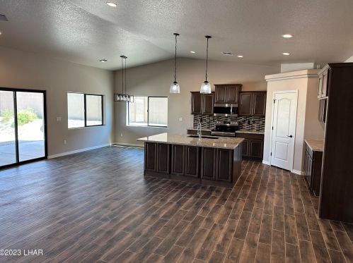 3583 Hollister Dr, Lake Havasu City, AZ 86406-8891
