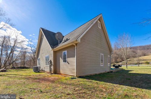 282 Keyser Run Rd, Washington VA  22747-1705 exterior