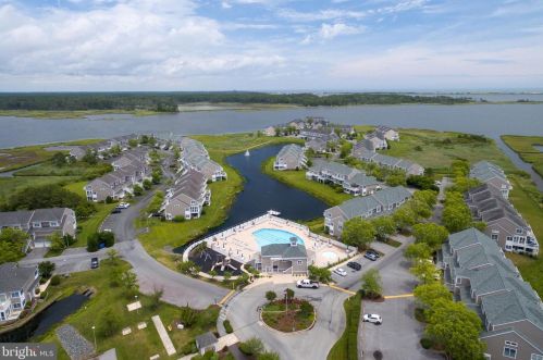 38290 Bay Vista Dr, Selbyville, DE 19975-2852
