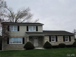810 Frank Dr, Emmaus, PA 18049-1533