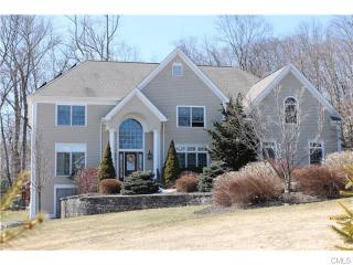 3 Magellan Ln, Bridgeport CT  06612-1077 exterior