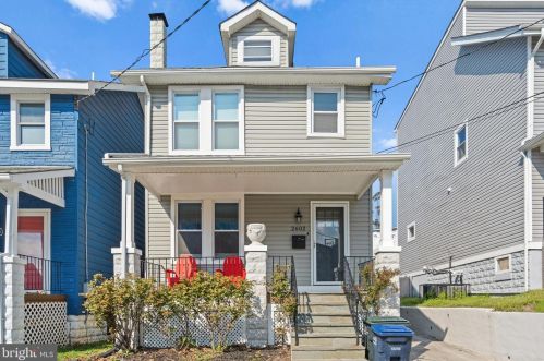 2602 30th St, Washington, DC 20018-1537