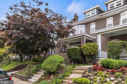 2913 Harrison St, Wilmington, DE 19802-2934