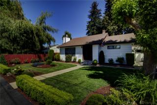 12030 14th Ave, Seattle WA  98125-5020 exterior