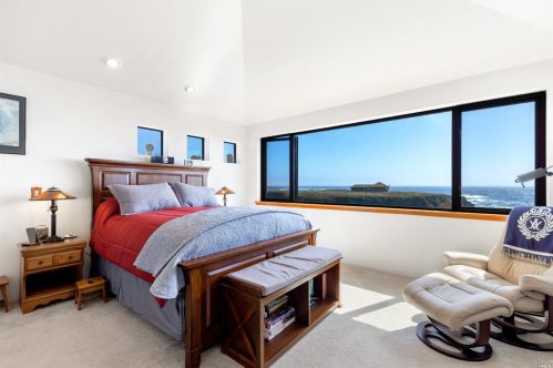 14240 Headlands Point Way, Mendocino CA  95460-9612 exterior