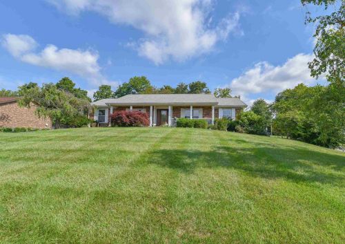 8883 Valley Circle Dr, Florence, KY 41042-9523