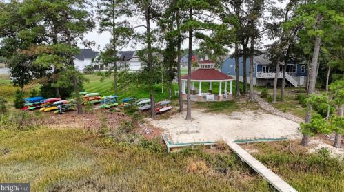 23667 Herring Reach Ct, Lewes DE  19958-5467 exterior