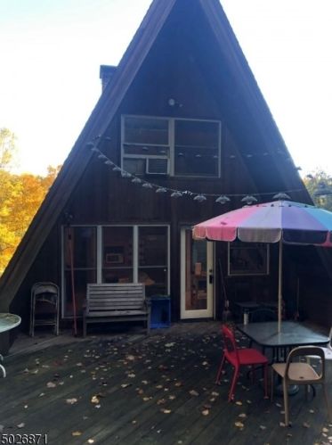 53 Sliker Rd, Glen Gardner, NJ 08826-3332