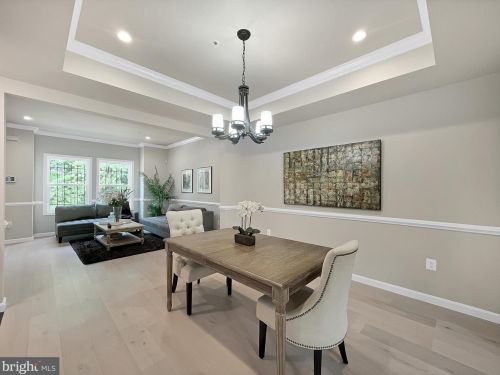 1433 Howard Rd, Washington, DC 20020-4452