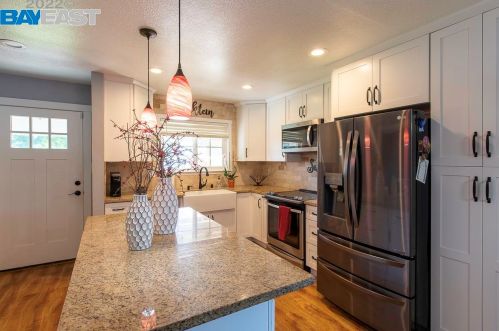 4796 Corwin Ct, Pleasanton CA  94588-3804 exterior