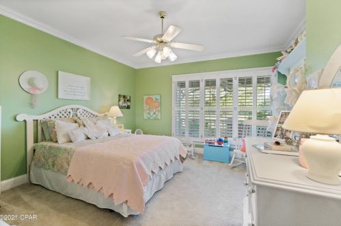 1360 State Park Rd, Sunny Hills FL  32428-6067 exterior