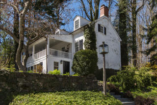 5925 Honey Hollow Rd, Gardenville, PA 18902